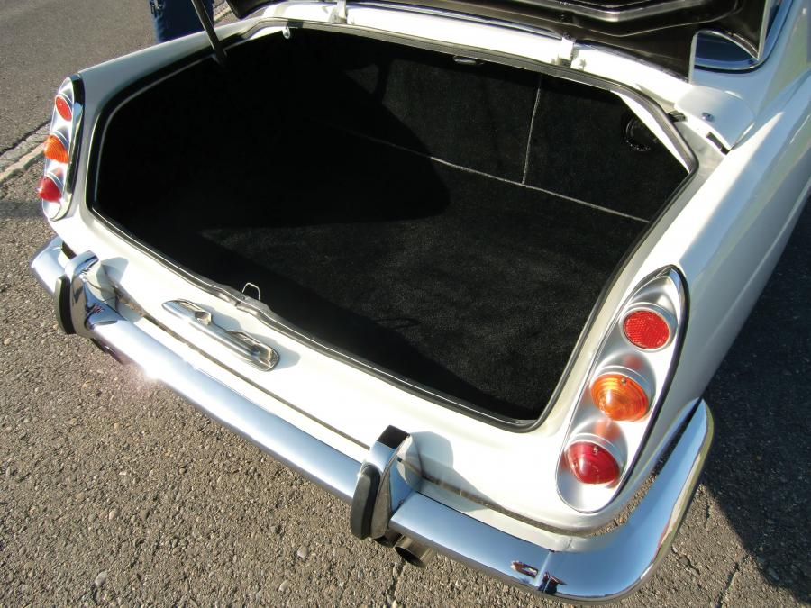  Ferrari 250 GTE 1962 года  (фото 2 из 6)